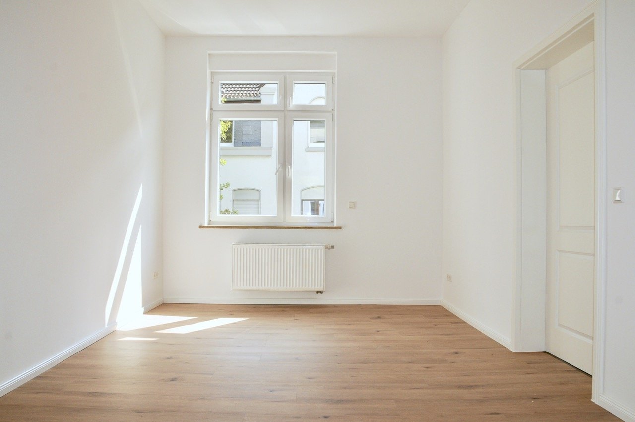 Stattliche 2010 vollständig sanierte Altbauwohnung in Welper