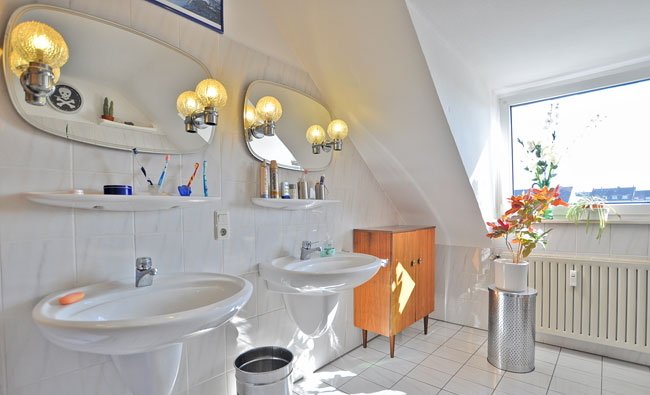 Möbliert / furnished - Gemütliche Dachgeschoss Wohnung - innenstadtnah