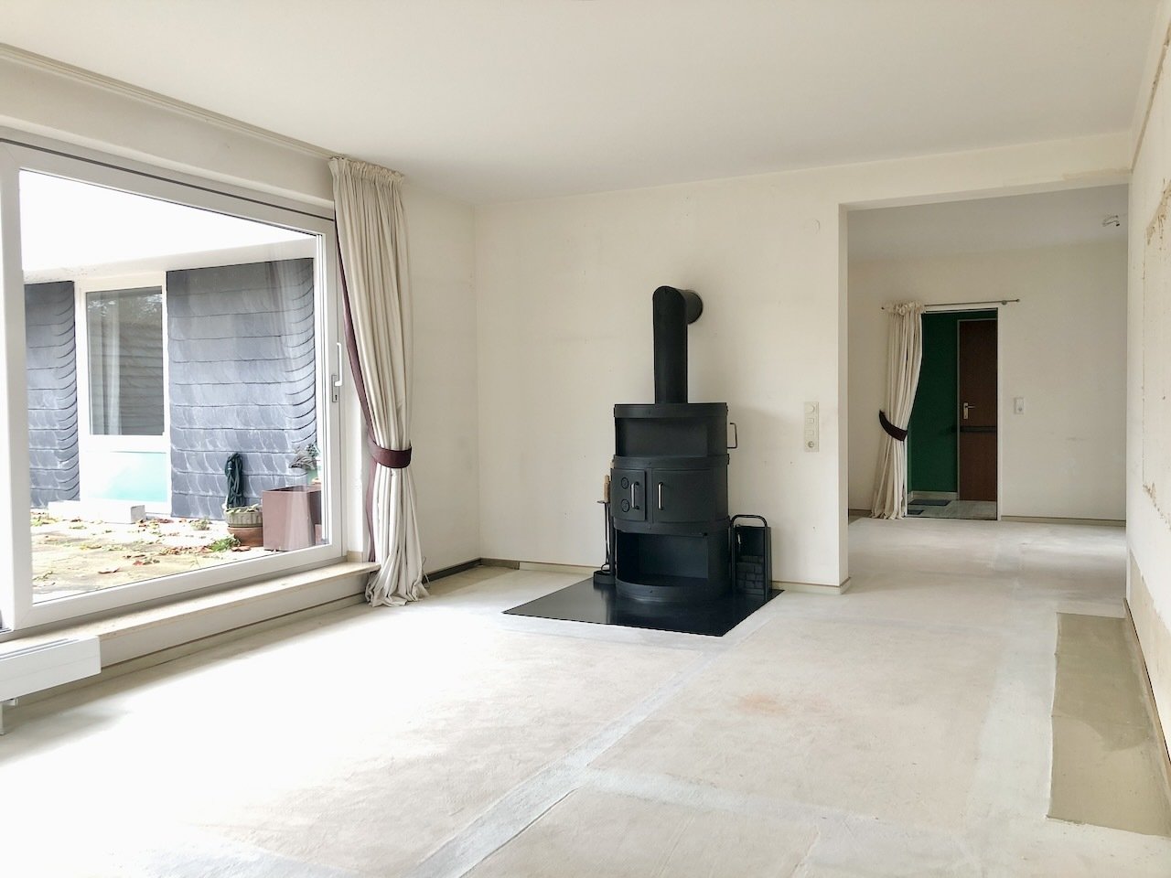 Attraktive Terrassen-Wohnung mit zwei Tiefgaragenstellplätzen in beliebter Lage