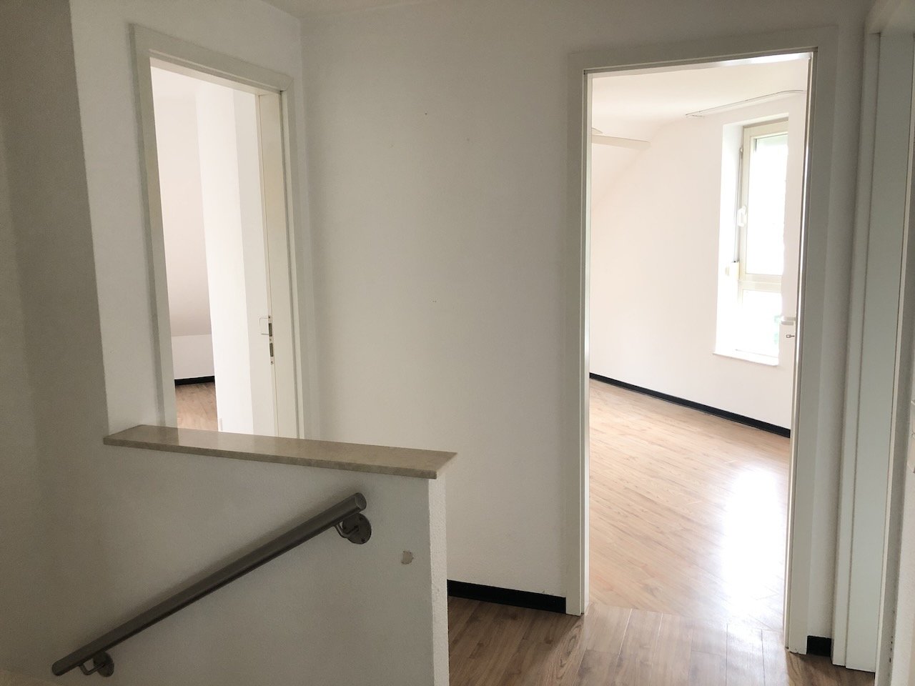 Für junge Familie: Doppelhaushälfte mit Split-Level in ruhiger Wohnlage