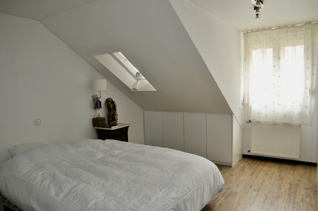 Für junge Familie: Doppelhaushälfte mit Split-Level in ruhiger Wohnlage