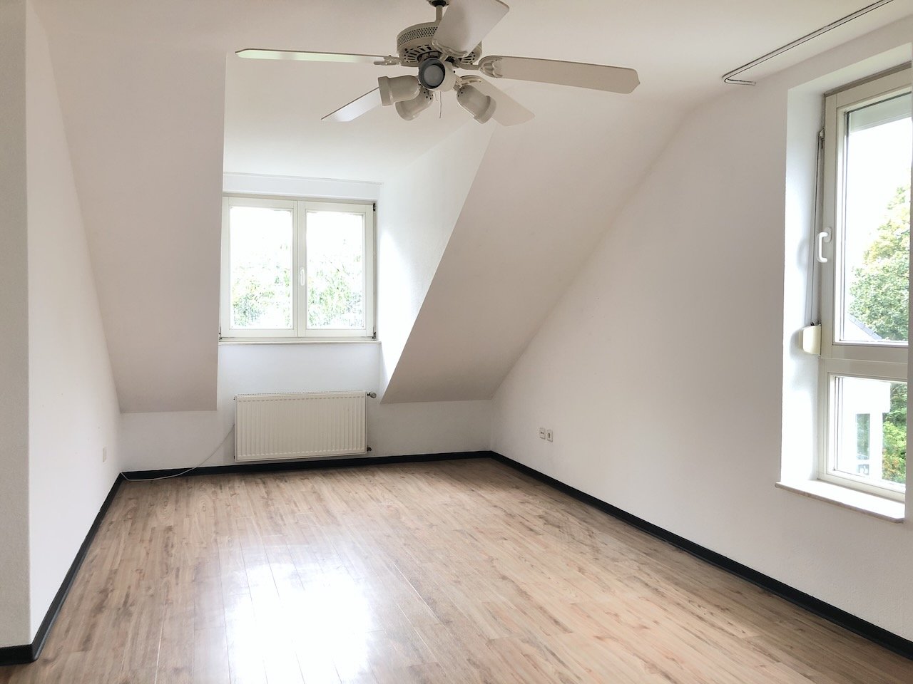 Für junge Familie: Doppelhaushälfte mit Split-Level in ruhiger Wohnlage