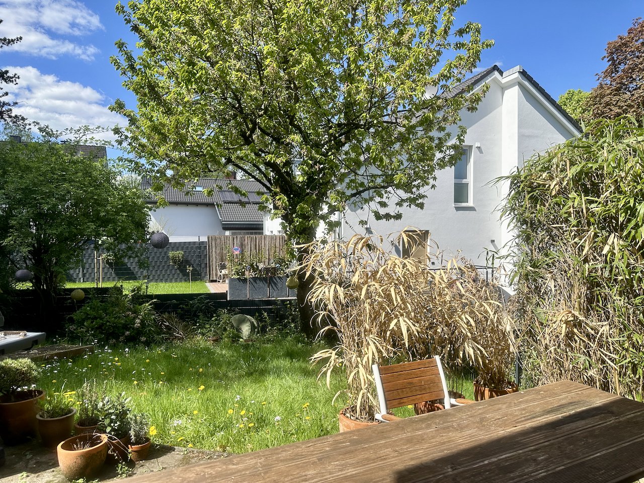 Für junge Familie: Doppelhaushälfte mit Split-Level in ruhiger Wohnlage