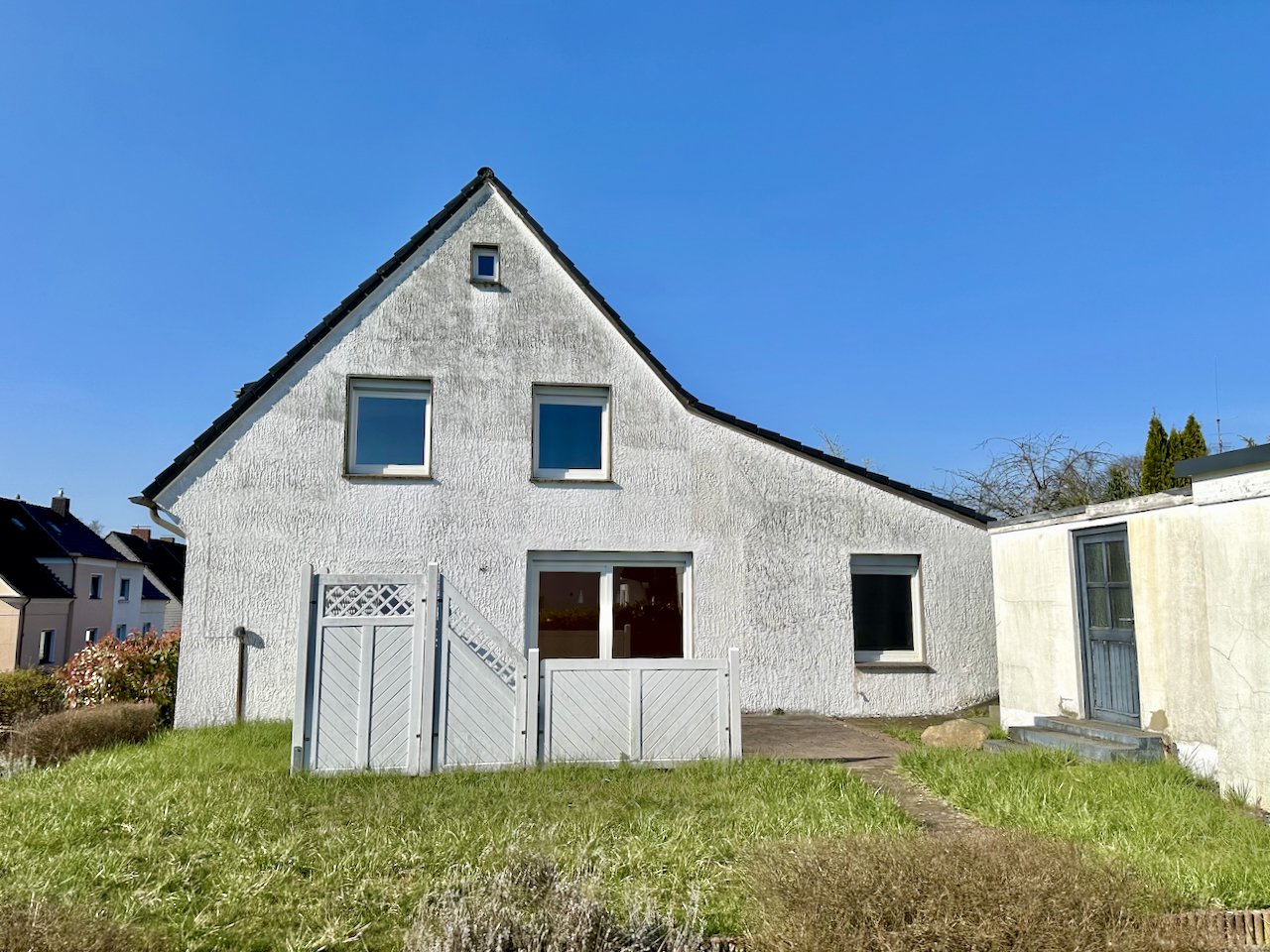 Handwerker aufgepasst! Preis reduziert - freistehendes Haus mit Potenzial