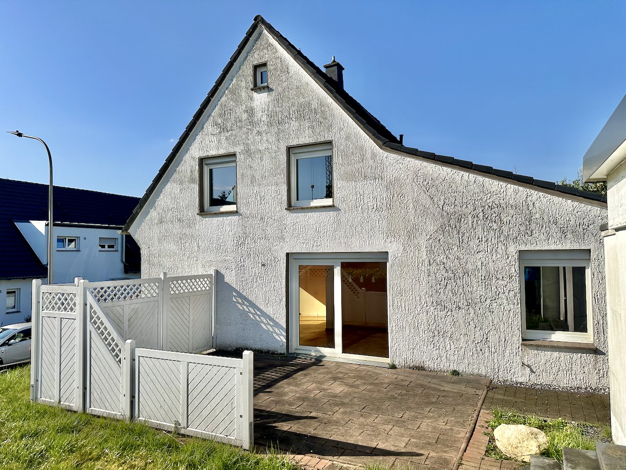 Handwerker aufgepasst! Preis reduziert - freistehendes Haus mit Potenzial