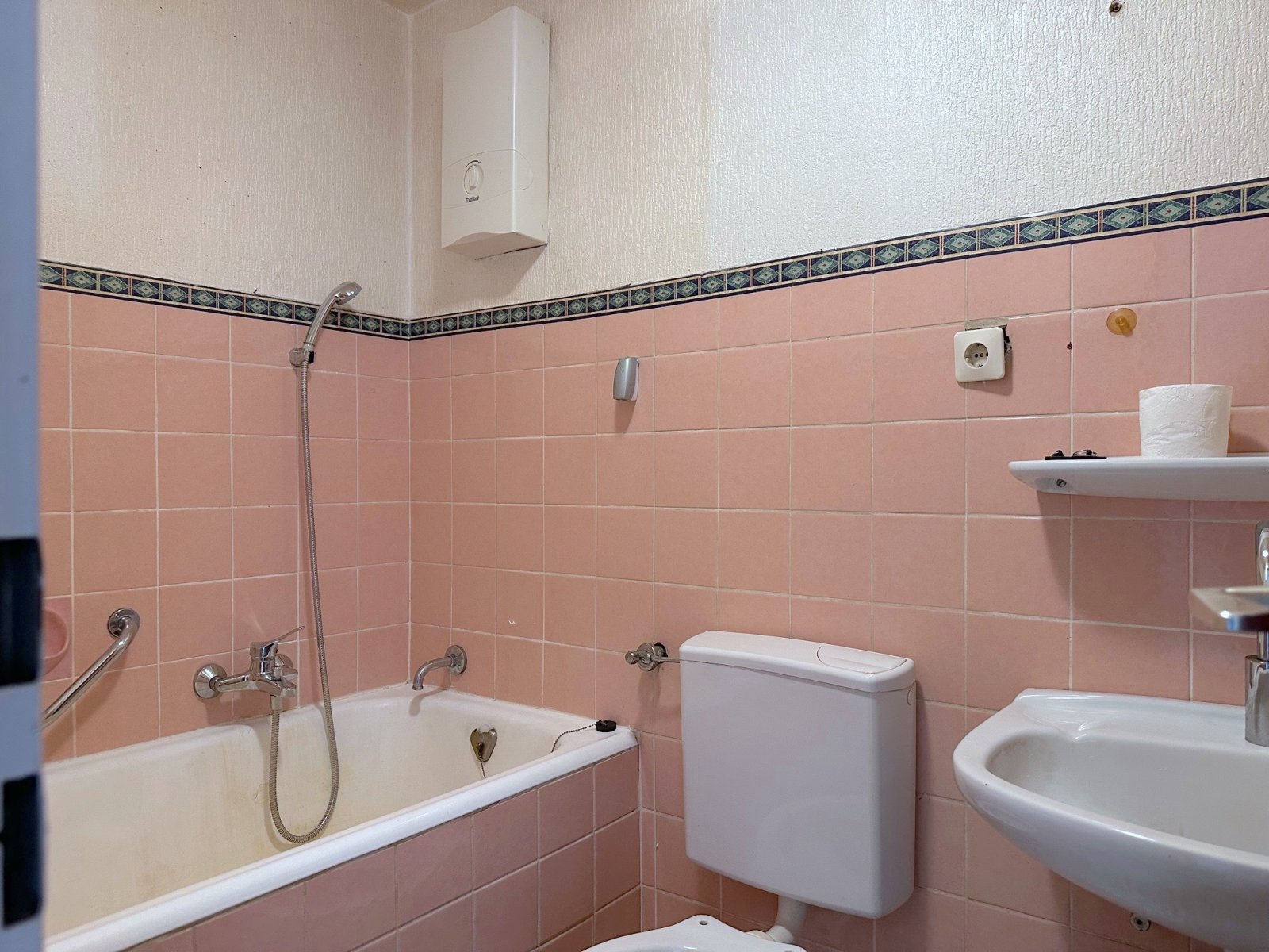 Ein Rohdiamant mit Potenzial auf 32 m² im Dachgeschoss