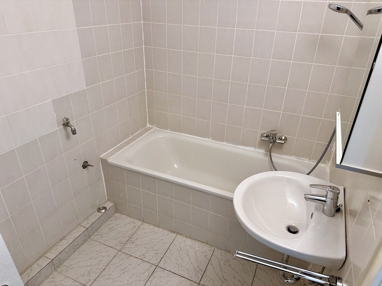 Kapitalanleger oder Selbstnutzer aufgepasst! Schöne 2 bis 3 Zimmer-ETW in Unterbilk 