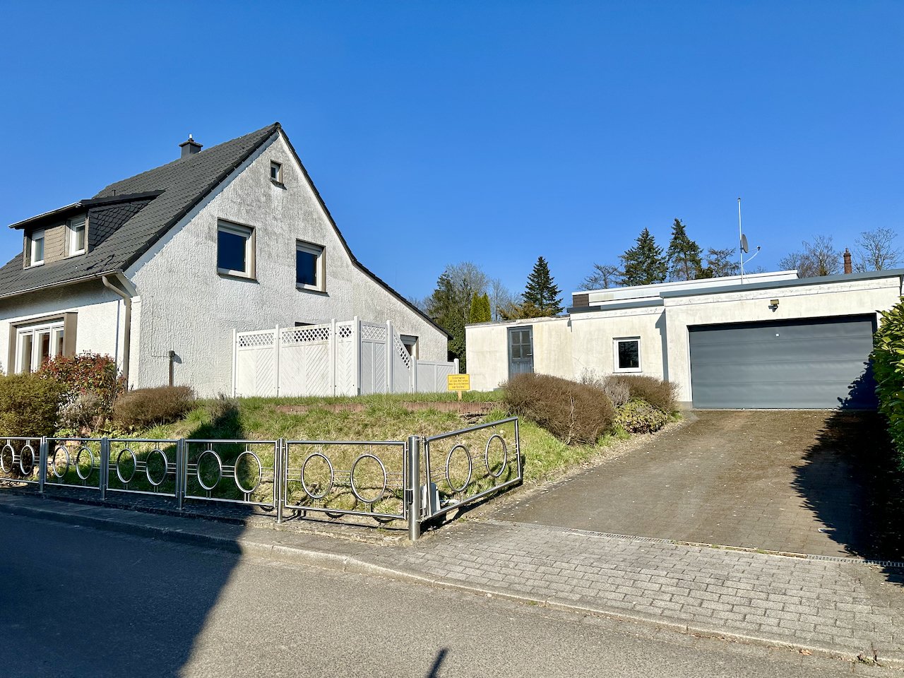 Freistehendes Haus mit viel Potenzial *Verkehrsberuhigt und am Naturschutzgebiet*