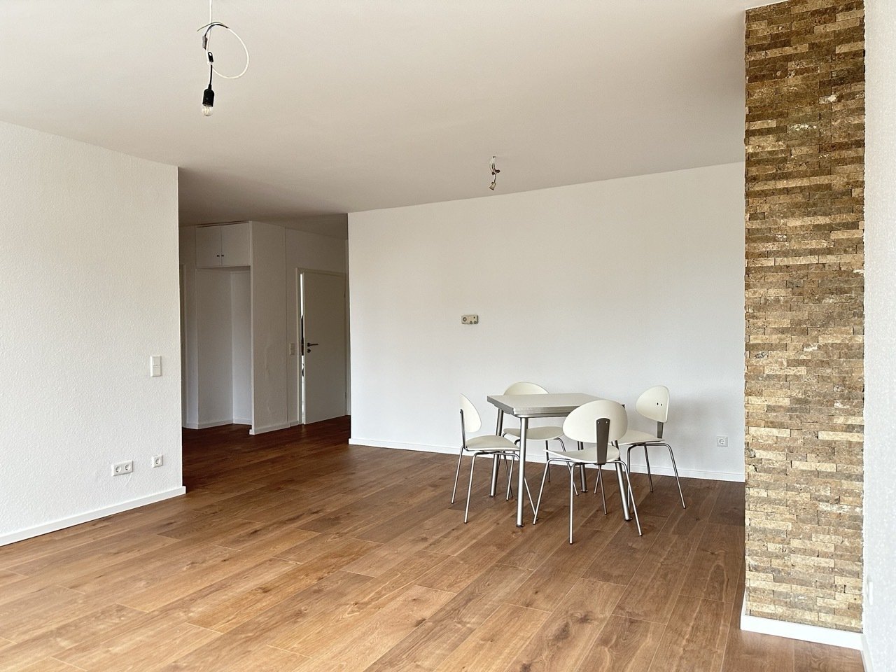 Großzügige 3-Zimmer-Wohnung – ideal für kleine Familie oder Paar mit Platzbedarf!
