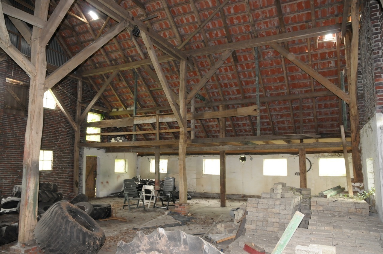 VERKAUFT! Traumhaftes Stück Land mit altem Resthof und eigenem See