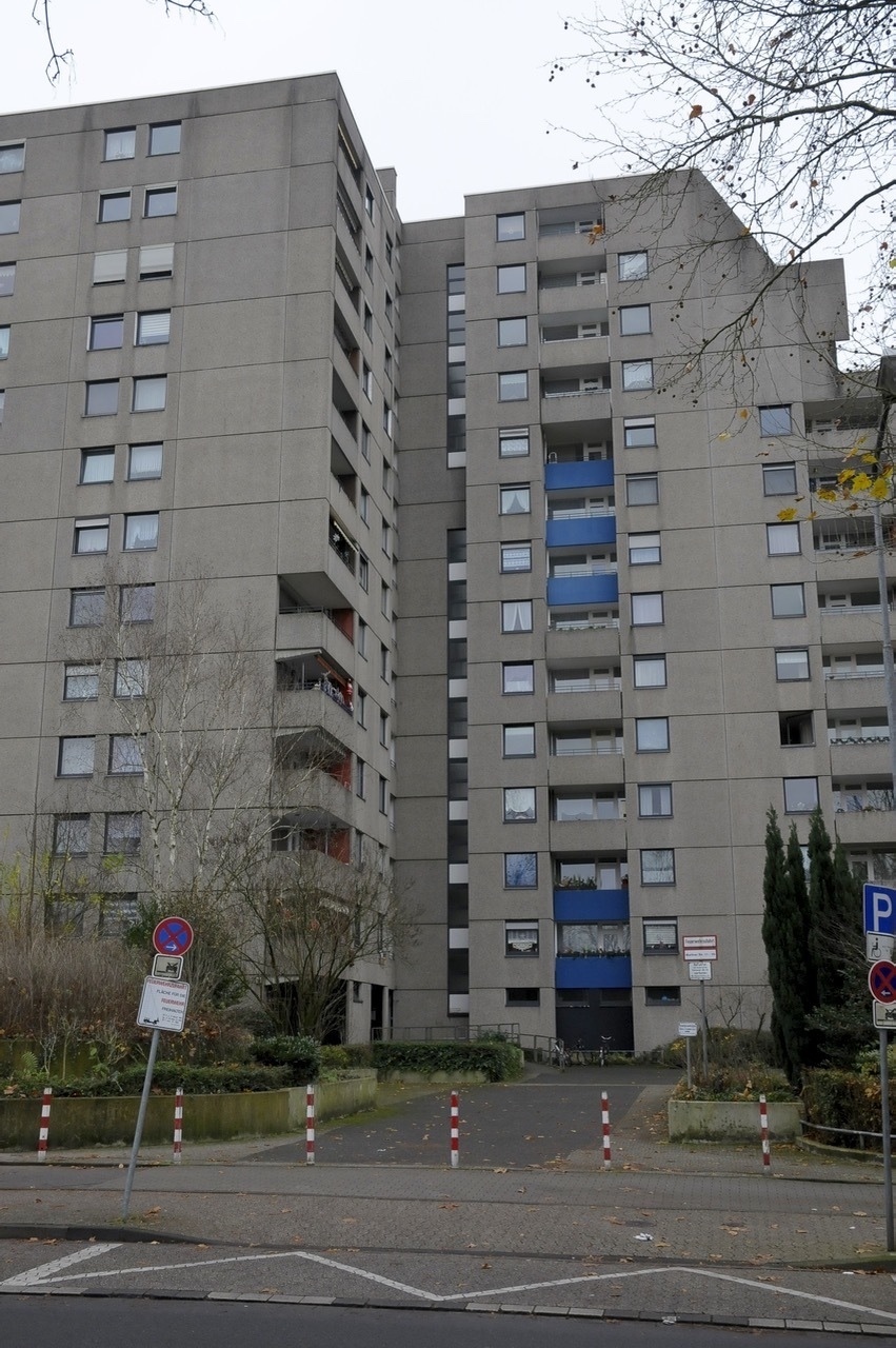 Verkauft: Apartment mit KDB, Loggia, Kelleraum und Garage
