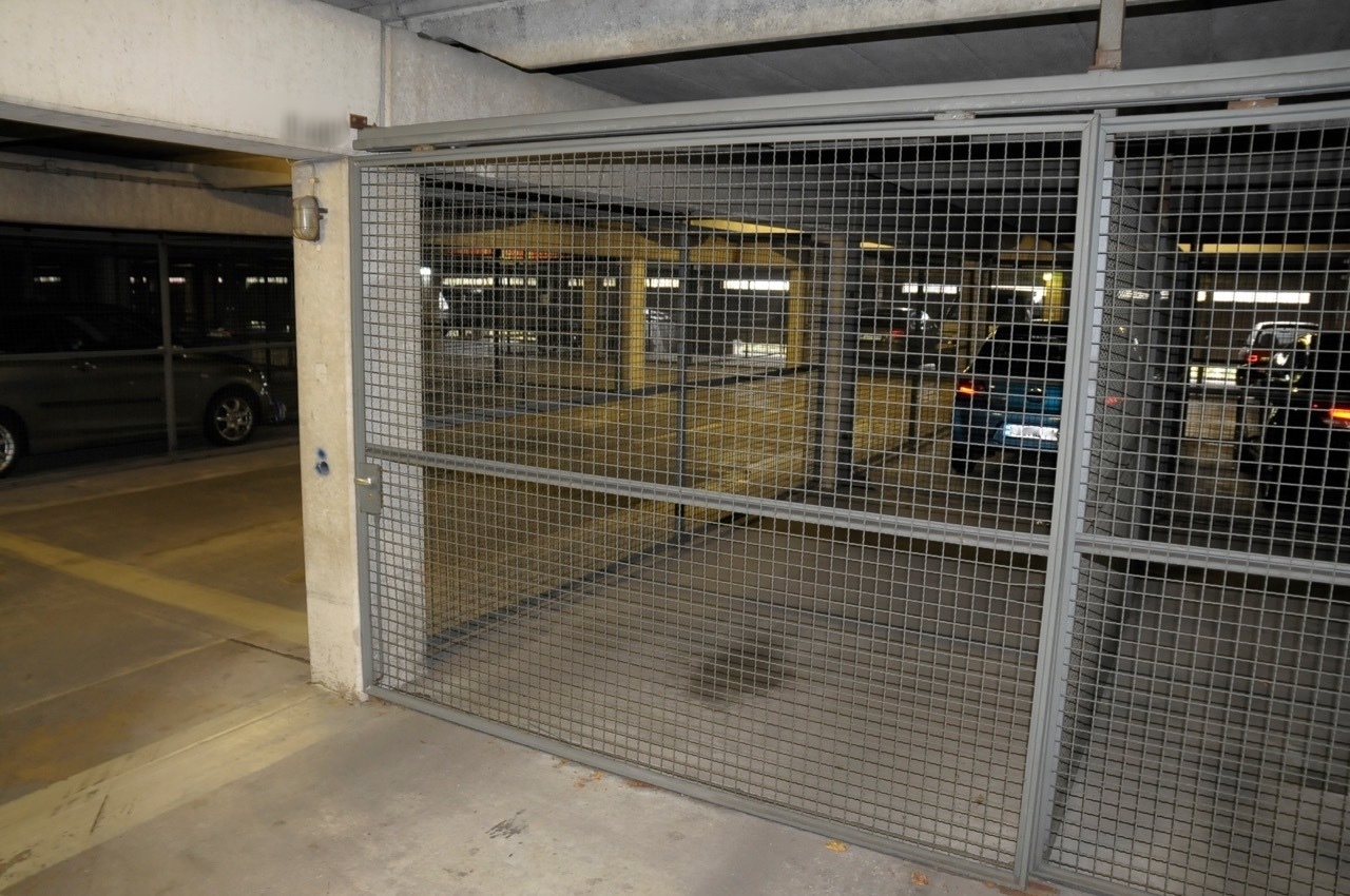 Verkauft: Apartment mit KDB, Loggia, Kelleraum und Garage