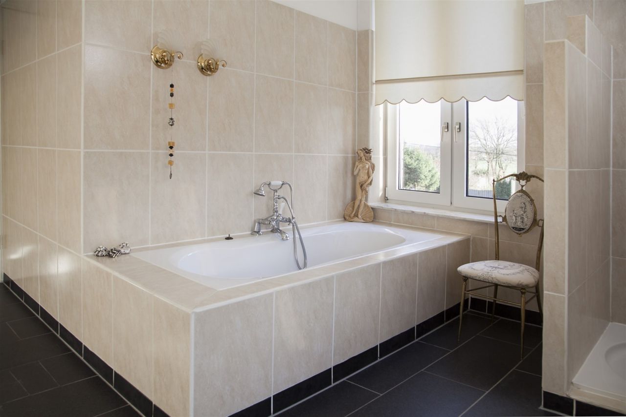 Stattliche Jugendstil-Villa auf 2.200 m² großem Anwesen