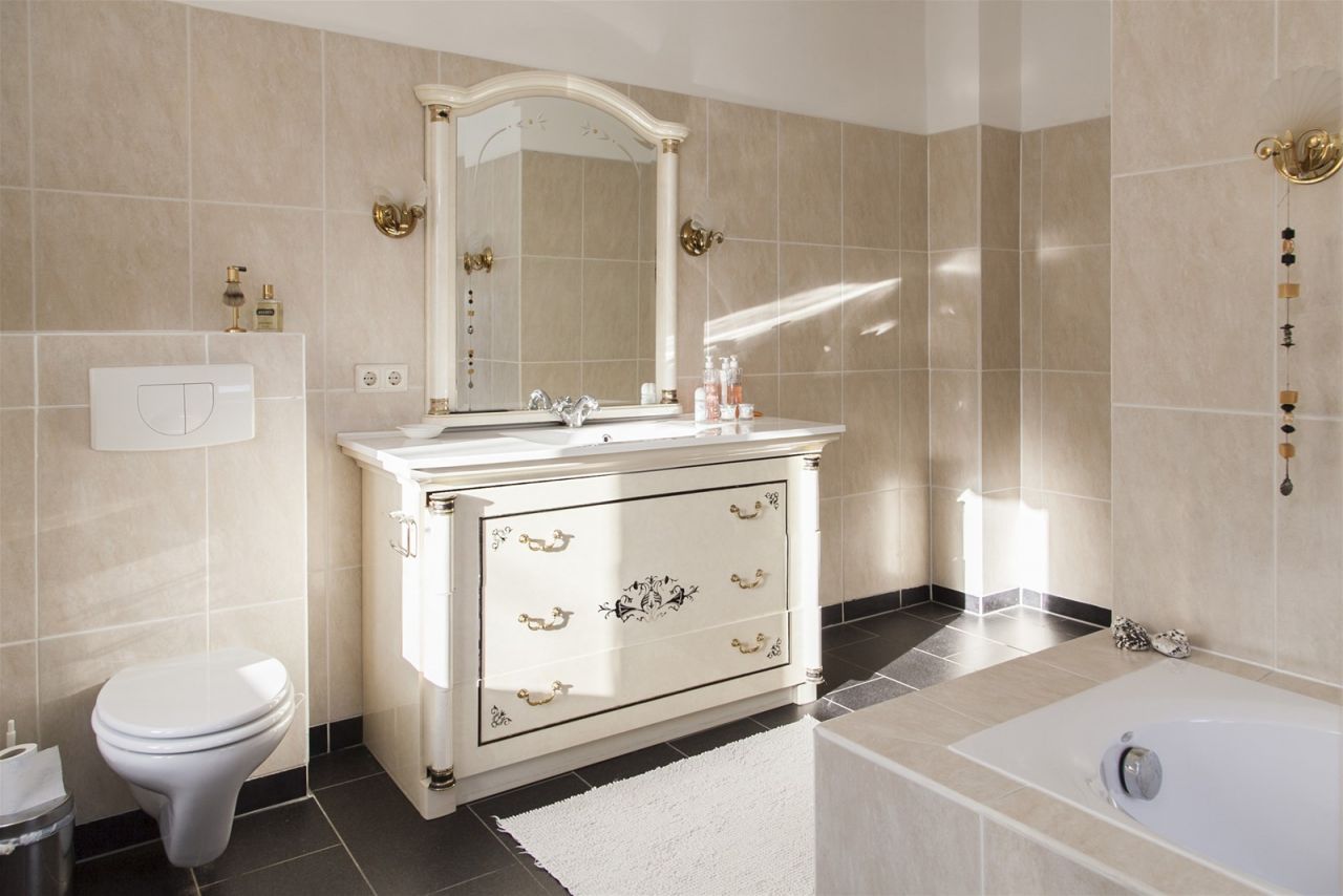 Stattliche Jugendstil-Villa auf 2.200 m² großem Anwesen