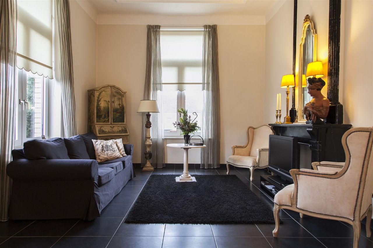 Stattliche Jugendstil-Villa auf 2.200 m² großem Anwesen