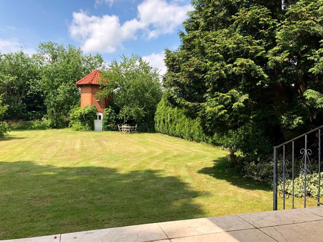 Stattliche Jugendstil-Villa auf 2.200 m² großem Anwesen