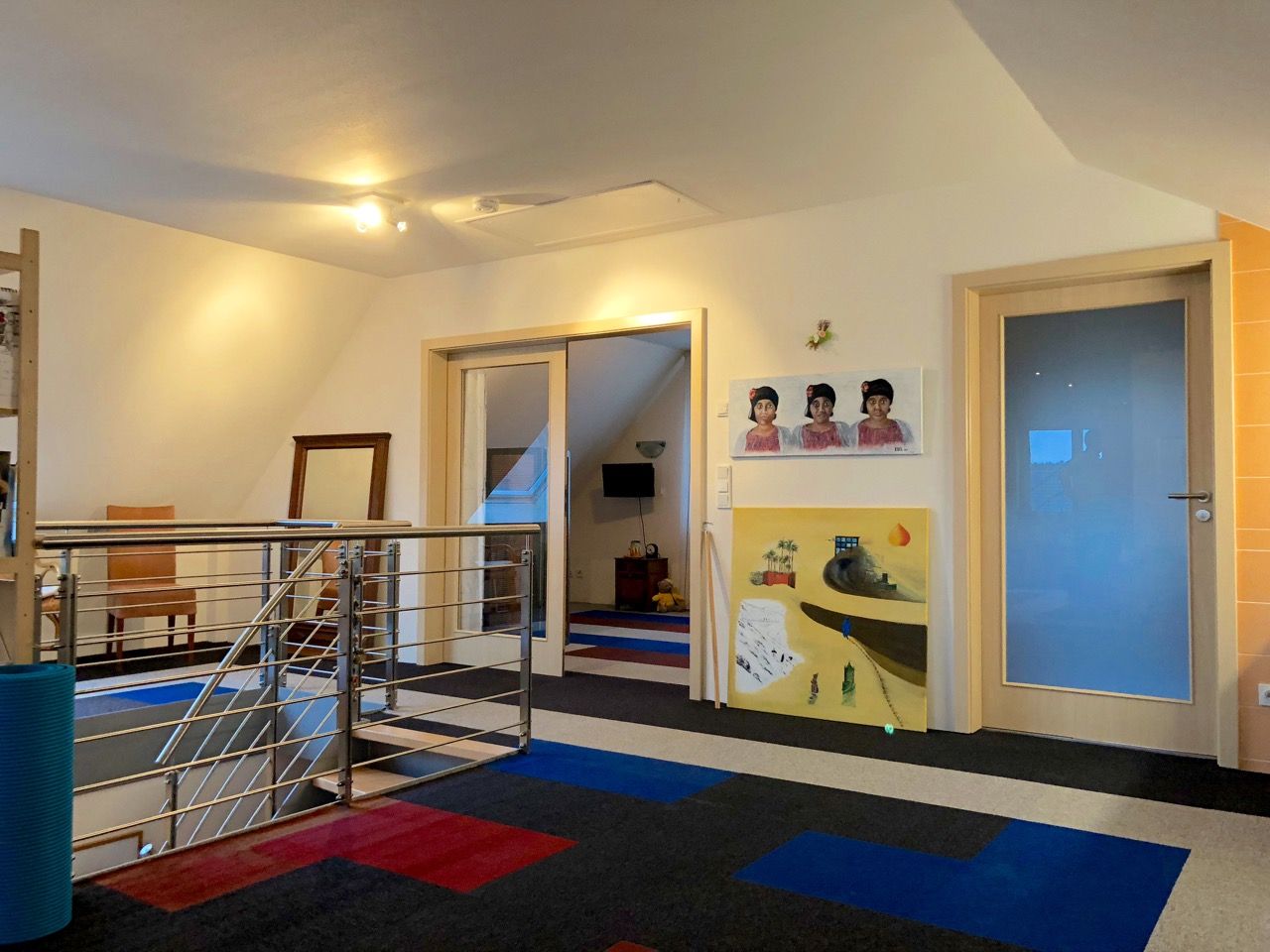Ein Haus mit vielen Möglichkeiten für Atelier, Büro oder Praxis, barrierefrei im EG
