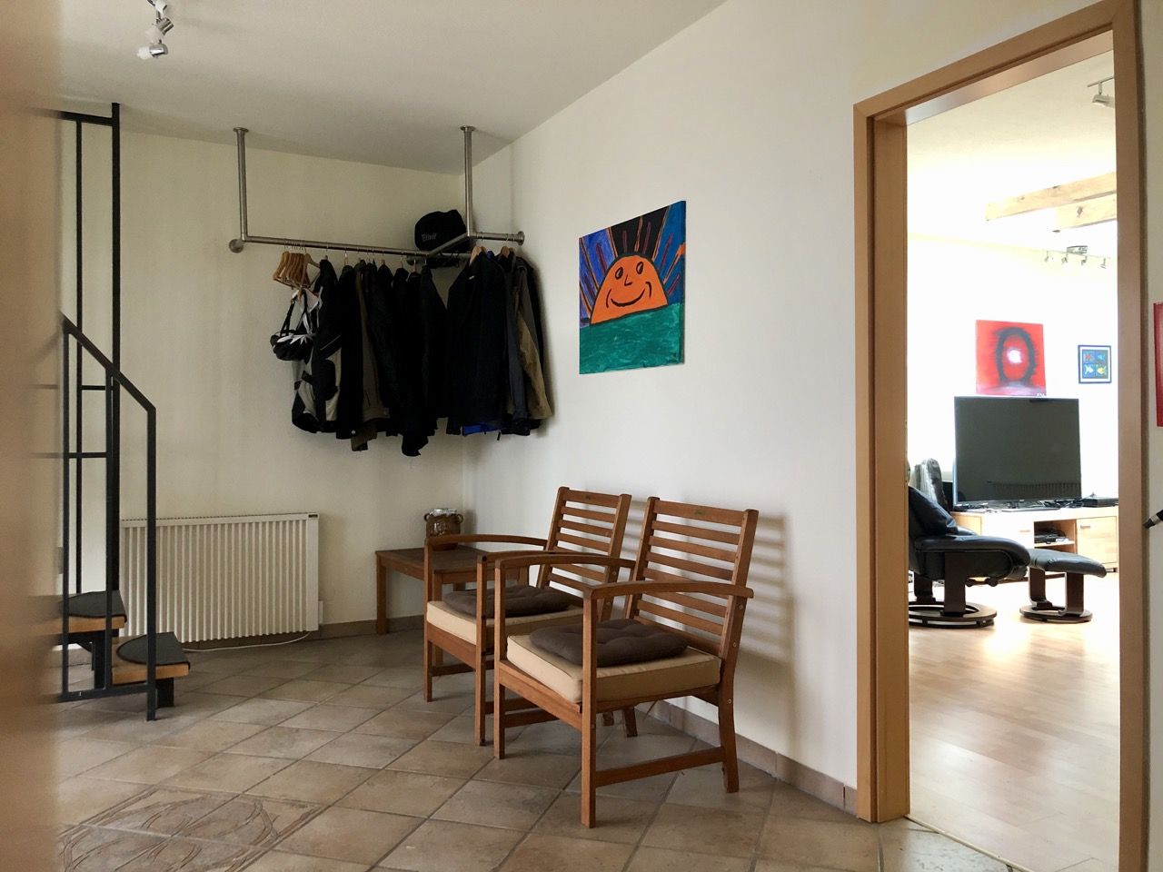 Lofthouse im Hof mit ausgebautem Sheddachgeschoss