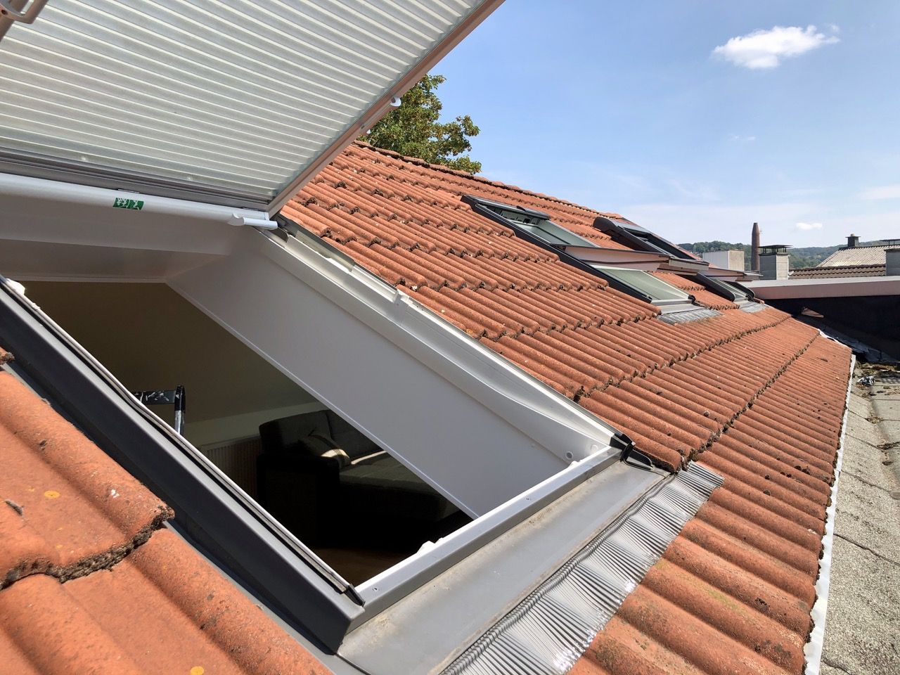 Lofthouse im Hof mit ausgebautem Sheddachgeschoss