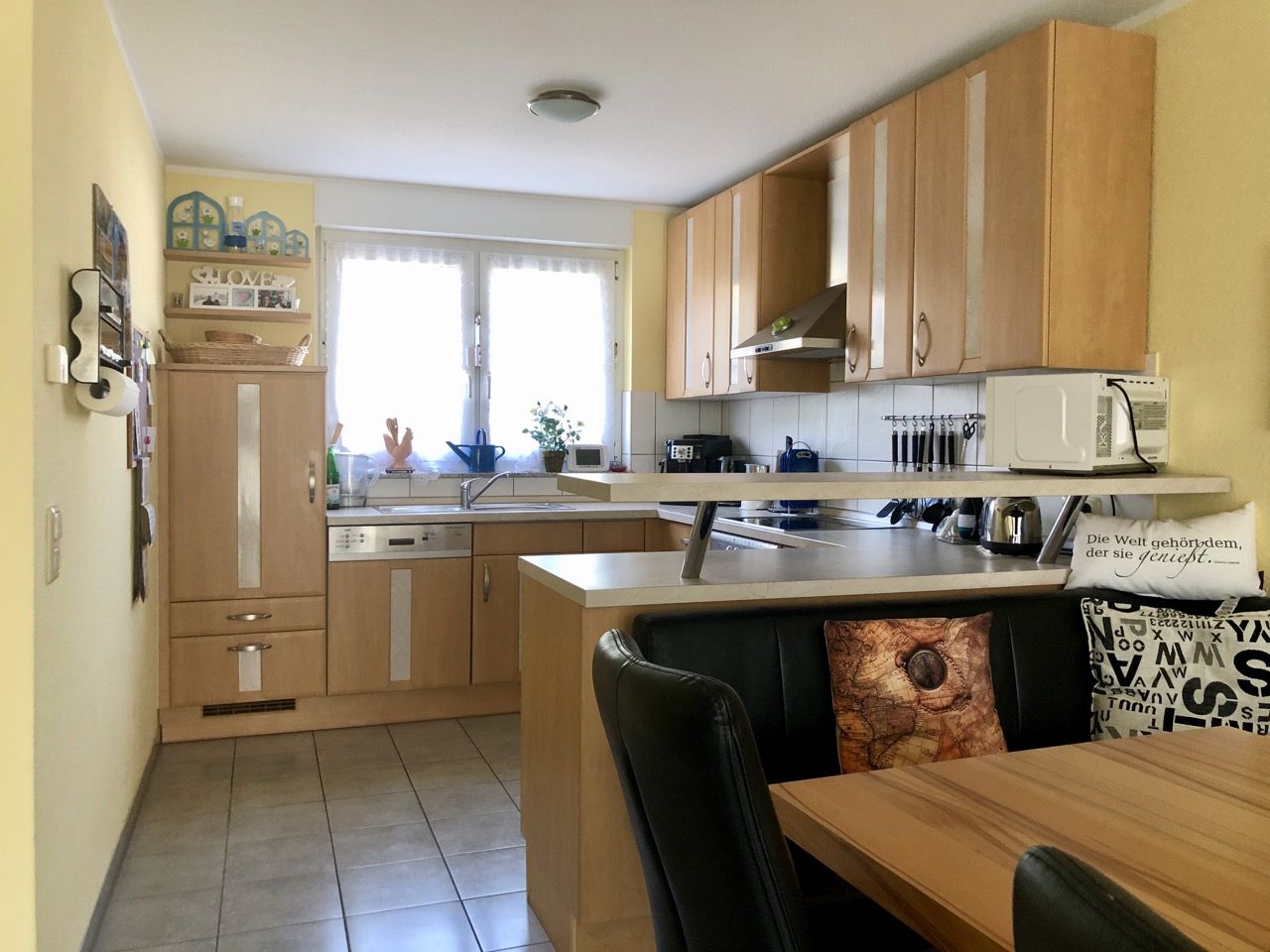 Familienfreundliches, tolles Reiheneckhaus mit Garage und Studio im Dachgeschoss