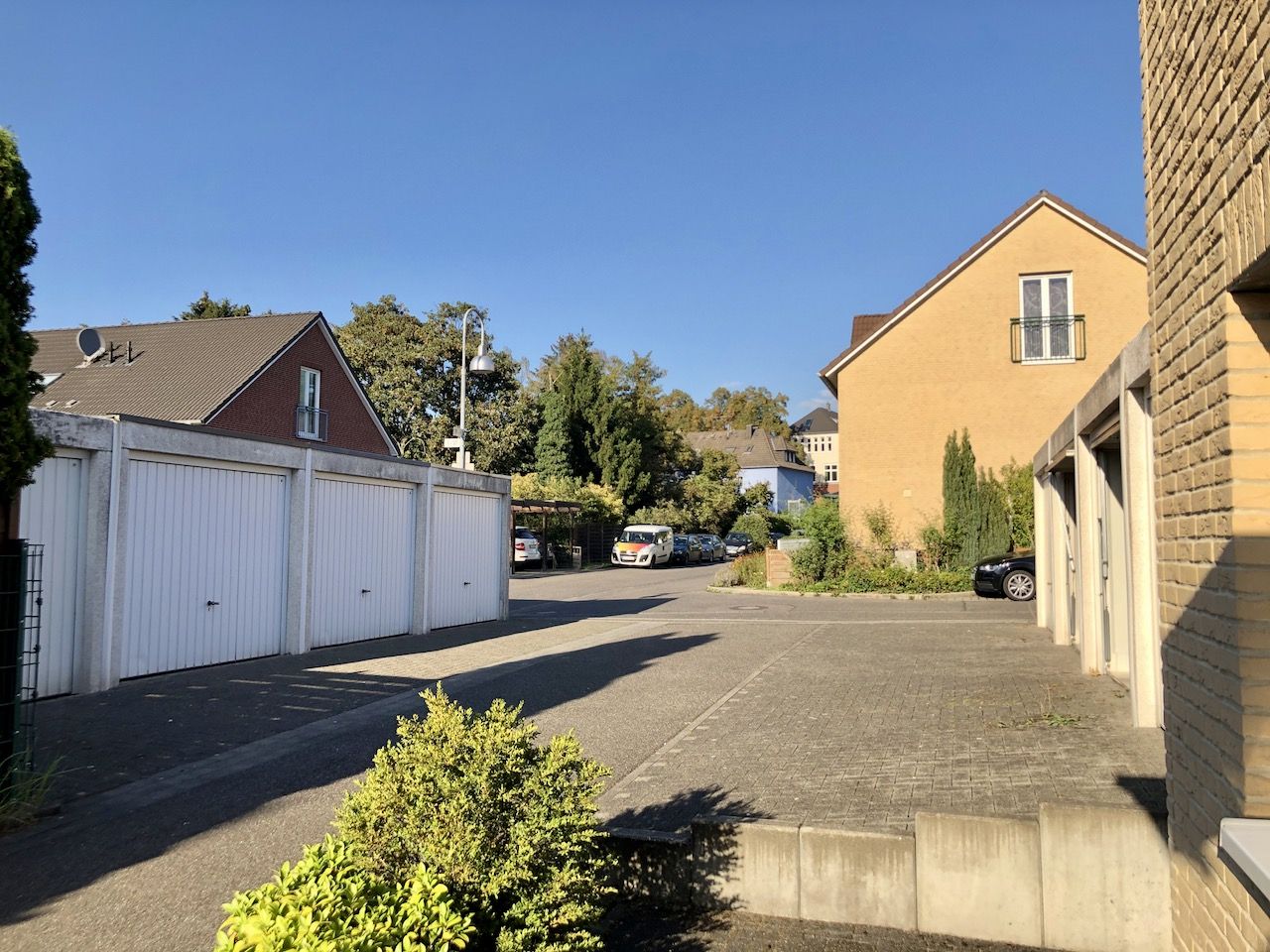 Familienfreundliches, tolles Reiheneckhaus mit Garage und Studio im Dachgeschoss