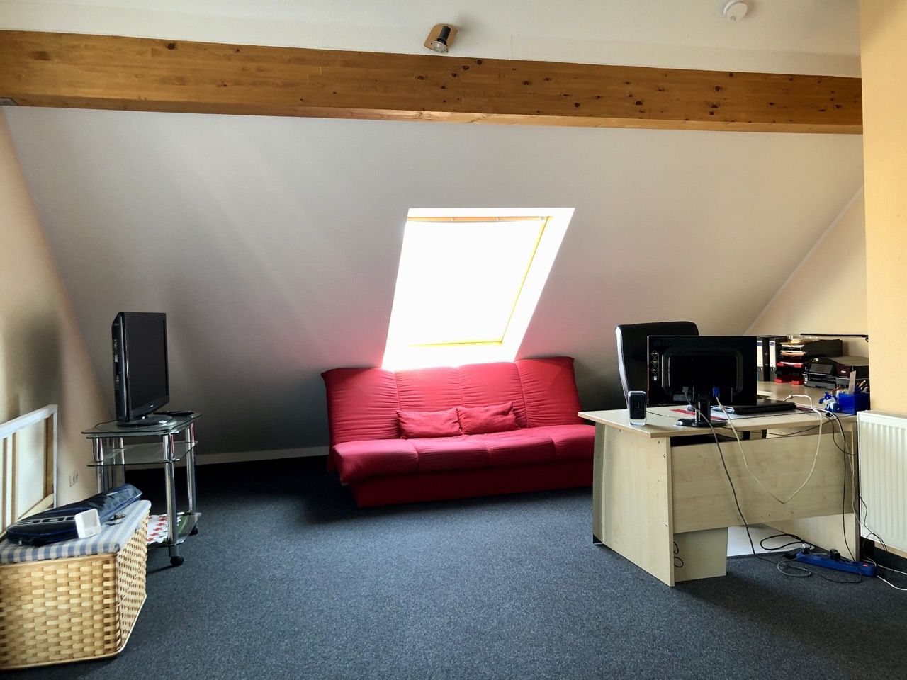 Familienfreundliches, tolles Reiheneckhaus mit Garage und Studio im Dachgeschoss