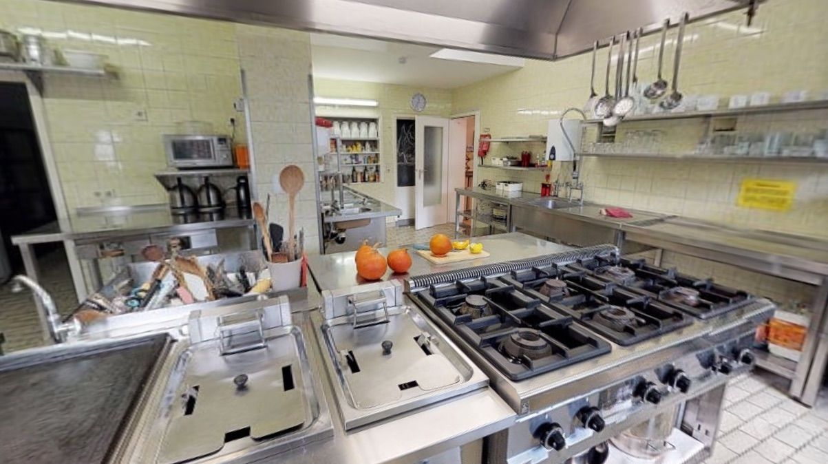 Top geführtes Gruppenhaus mit Potenzial - ideal für Familienbetrieb