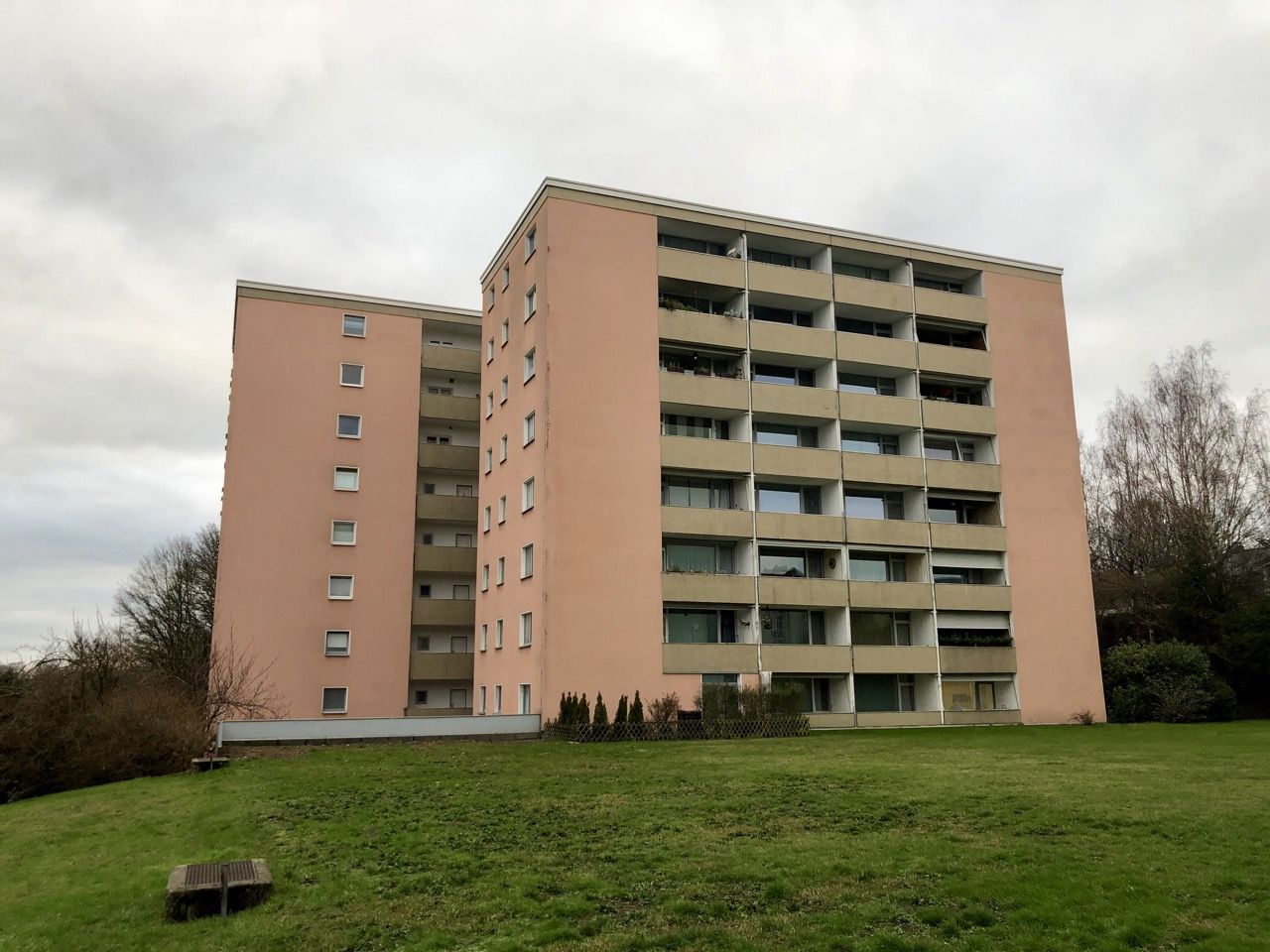 Kapitalanleger oder Selbstnutzer: Erdgeschoss-Wohnung für Ihre Ideen zur Gestaltung