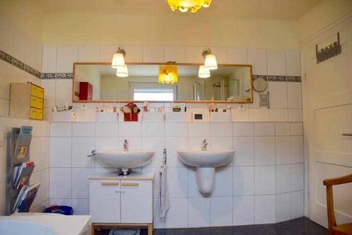 Badezimmer Teilansicht